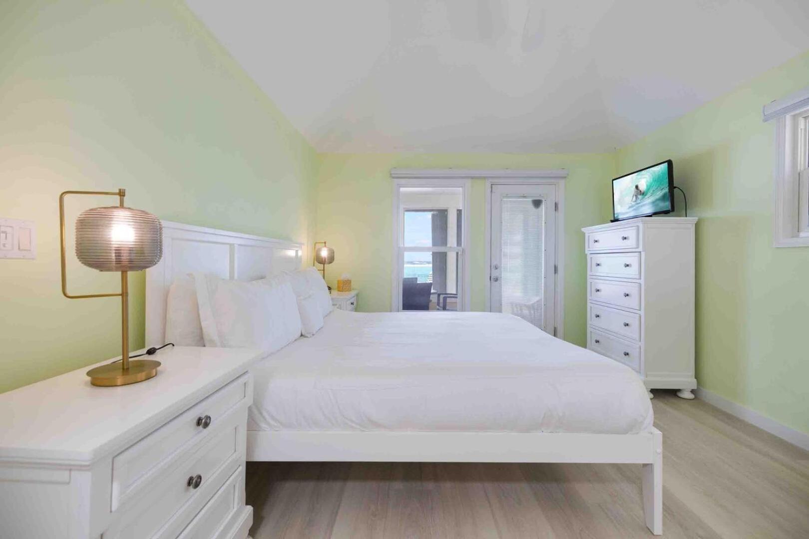 Thatch Hill - Renovated Beach House With Pool, Short Walk To The Rum Point Club Driftwood Village Exteriér fotografie